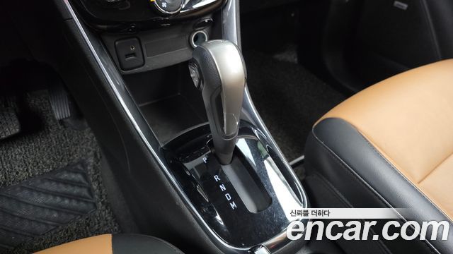 Chevrolet Korea Trax 2017 — photo 12