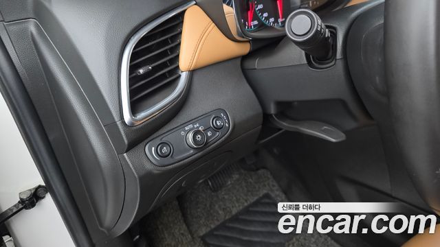 Chevrolet Korea Trax 2017 — photo 27