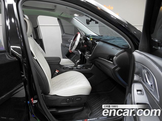 Chevrolet Korea Traverse 2021 — photo 10
