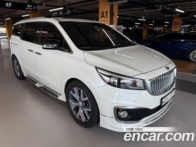 Kia Canival 2017 — photo 3