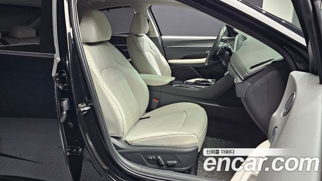 Hyundai Sonata 2021 — photo 12