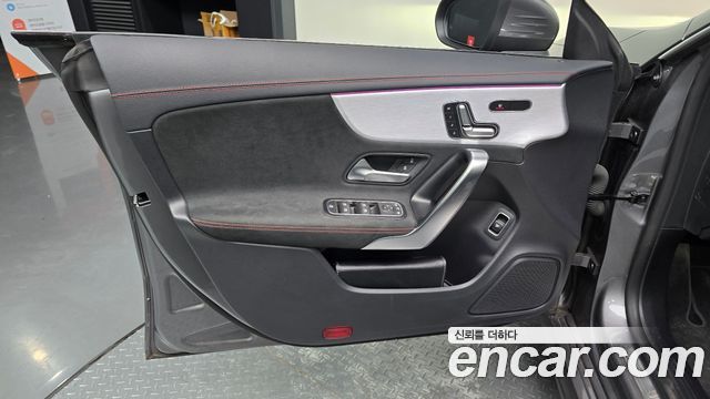 Mercedes-Benz CLA-Class 2020 — photo 14