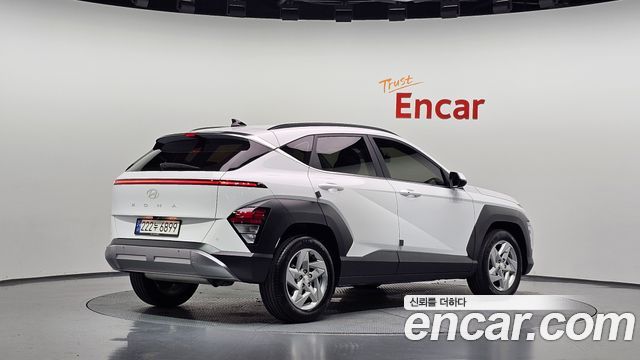 Hyundai Kona 2023 — photo 2