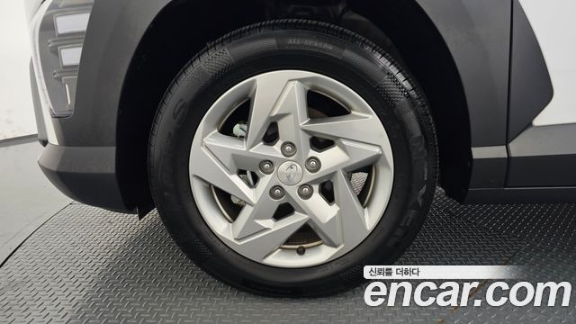 Hyundai Kona 2023 — photo 5