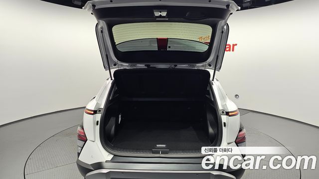 Hyundai Kona 2023 — photo 26