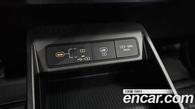 Hyundai Kona 2023 — photo 34