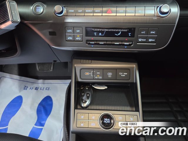 Hyundai Kona 2023 — photo 37