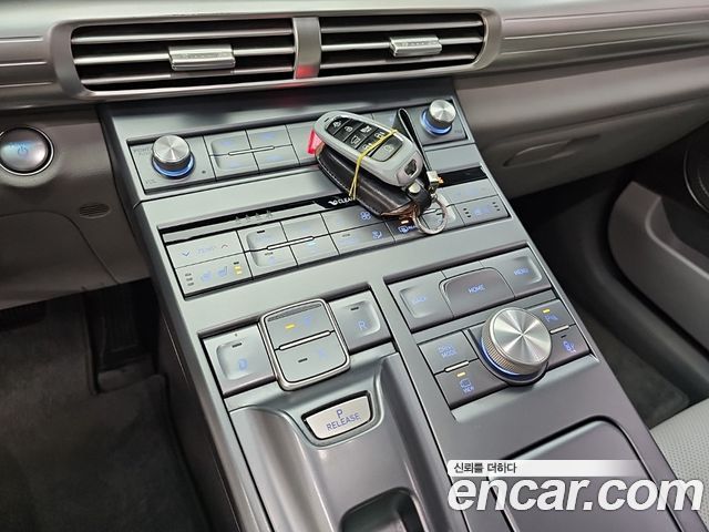 Hyundai Nexo 2023 — photo 8
