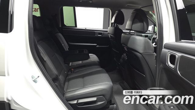 Hyundai Santafe 2024 — photo 18