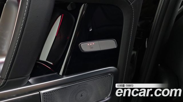 Mercedes-Benz G-Class 2021 — photo 18