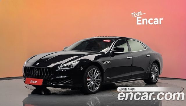 Maserati Quattroporte 2019 — photo 1