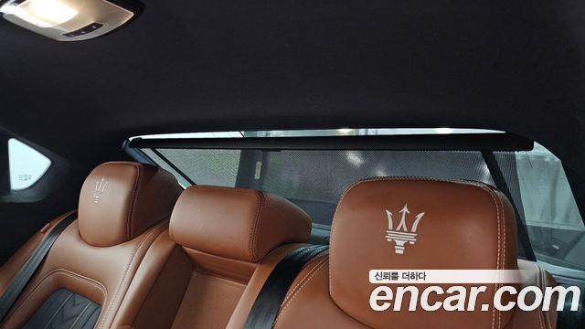 Maserati Quattroporte 2019 — photo 28