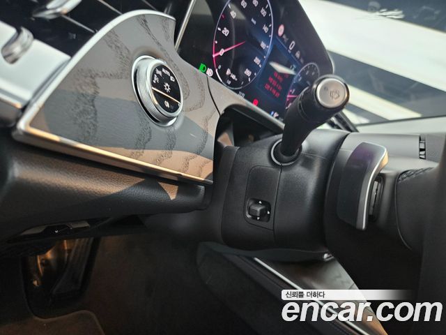 Mercedes-Benz E-Class 2026 — photo 14