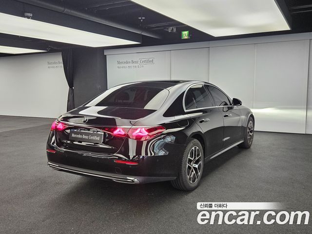 Mercedes-Benz E-Class 2026 — photo 20