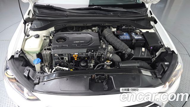 Hyundai AVANTE 2017 — photo 6