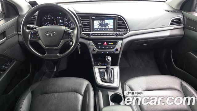 Hyundai AVANTE 2017 — photo 7