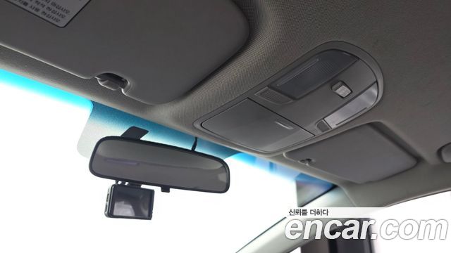 Hyundai AVANTE 2017 — photo 15