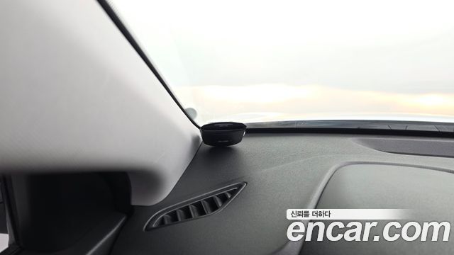 Hyundai AVANTE 2017 — photo 19