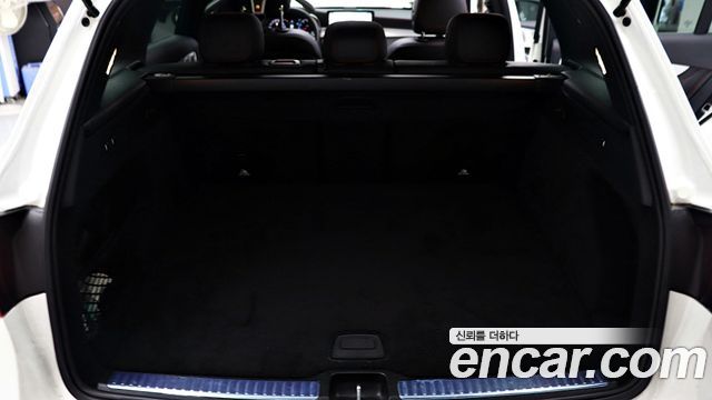 Mercedes-Benz GLC-Class 2021 — photo 15
