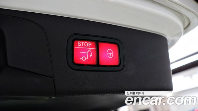 Mercedes-Benz GLC-Class 2021 — photo 18