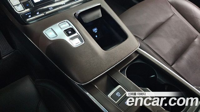 Hyundai Grandeur 2023 — photo 12