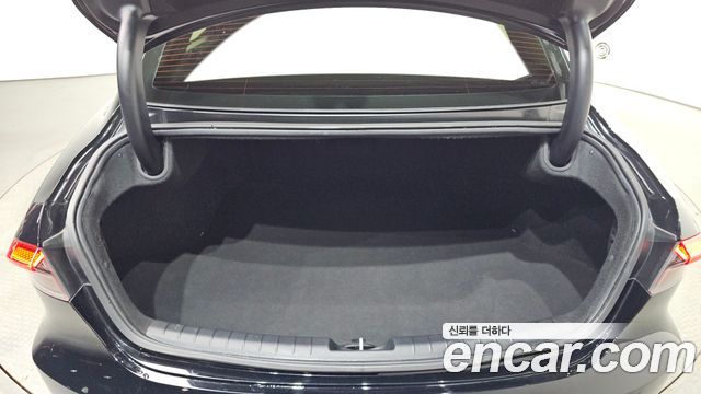 Hyundai Grandeur 2023 — photo 32