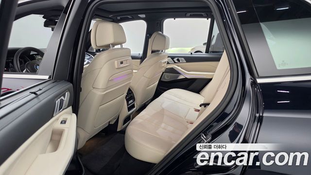 BMW X5 2022 — photo 17