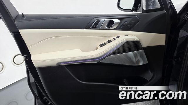 BMW X5 2022 — photo 14