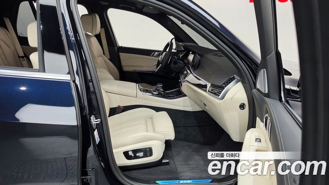 BMW X5 2022 — photo 16