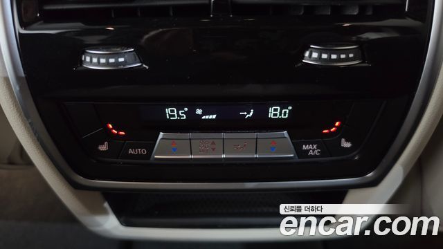 BMW X5 2022 — photo 33