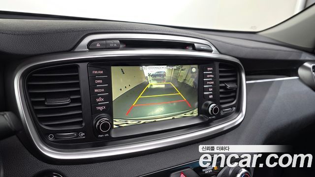 Kia Sorento 2016 — photo 20