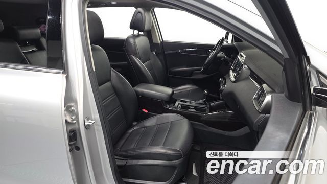 Kia Sorento 2016 — photo 16