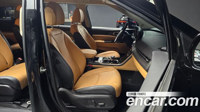 Kia Canival 2023 — photo 13