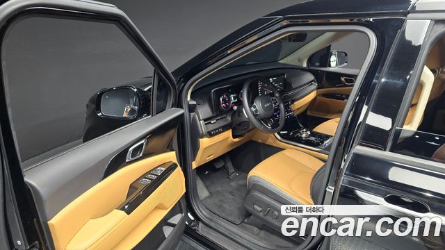 Kia Canival 2023 — photo 17
