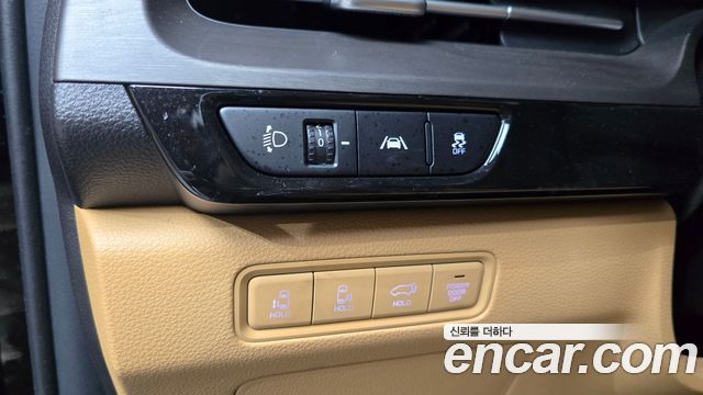 Kia Canival 2023 — photo 20