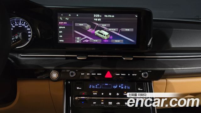 Kia Canival 2023 — photo 21