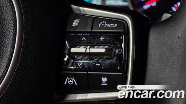 Kia Canival 2023 — photo 23