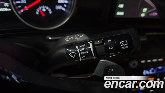 Kia Canival 2023 — photo 25