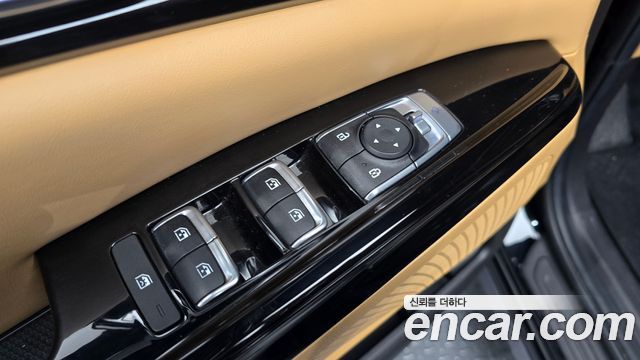Kia Canival 2023 — photo 26