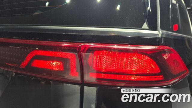 Kia Canival 2023 — photo 9