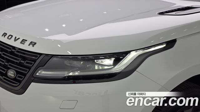 Land Rover Range Rover Velar 2026 — photo 17