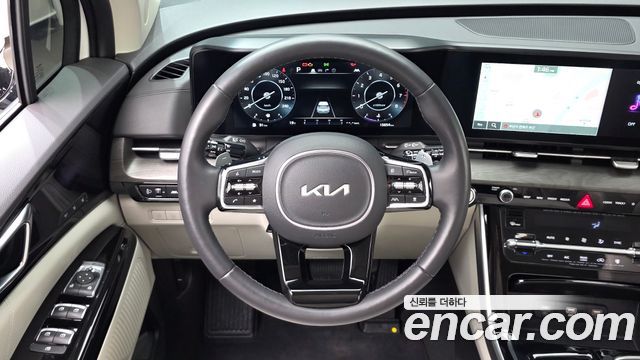 Kia Canival 2023 — photo 19