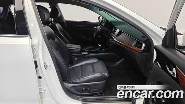 Kia K7 2017 — photo 11