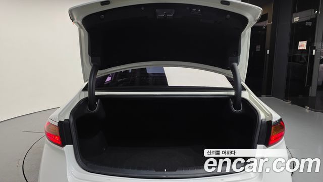 Kia K7 2017 — photo 20