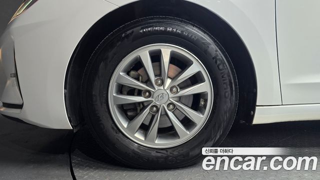 Hyundai AVANTE 2020 — photo 5