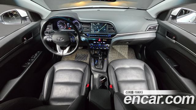 Hyundai AVANTE 2020 — photo 10