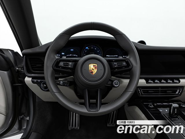 Porsche 911 2022 — photo 15