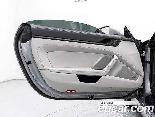 Porsche 911 2022 — photo 16
