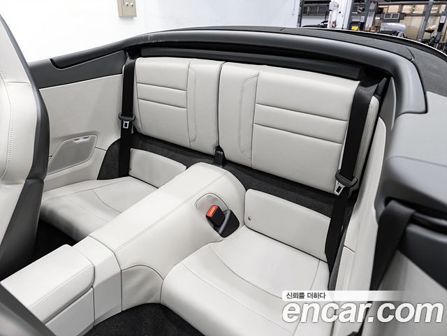 Porsche 911 2022 — photo 19