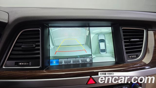Genesis G80 2017 — photo 21